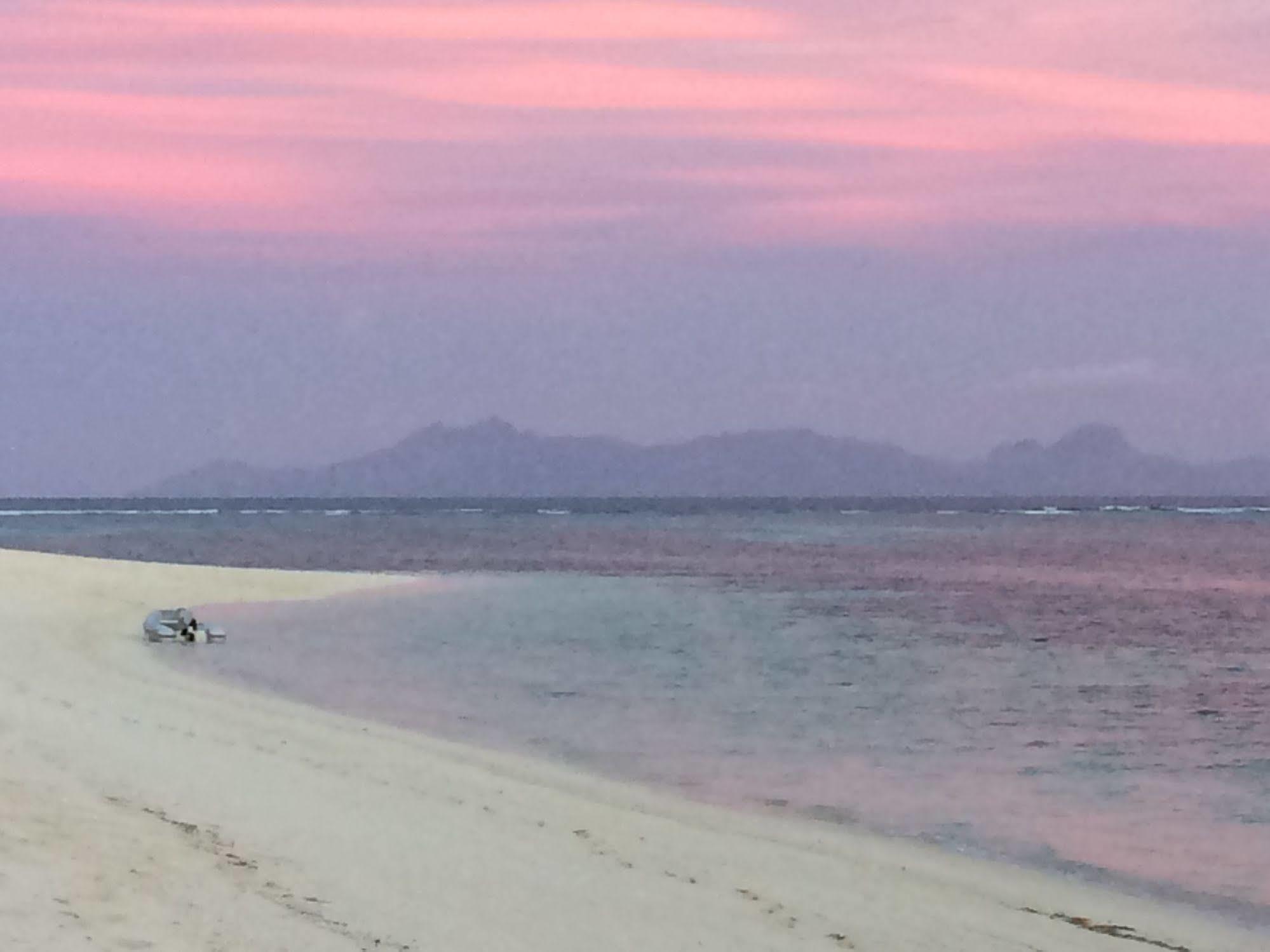 Viwa Island Resort Exterior photo